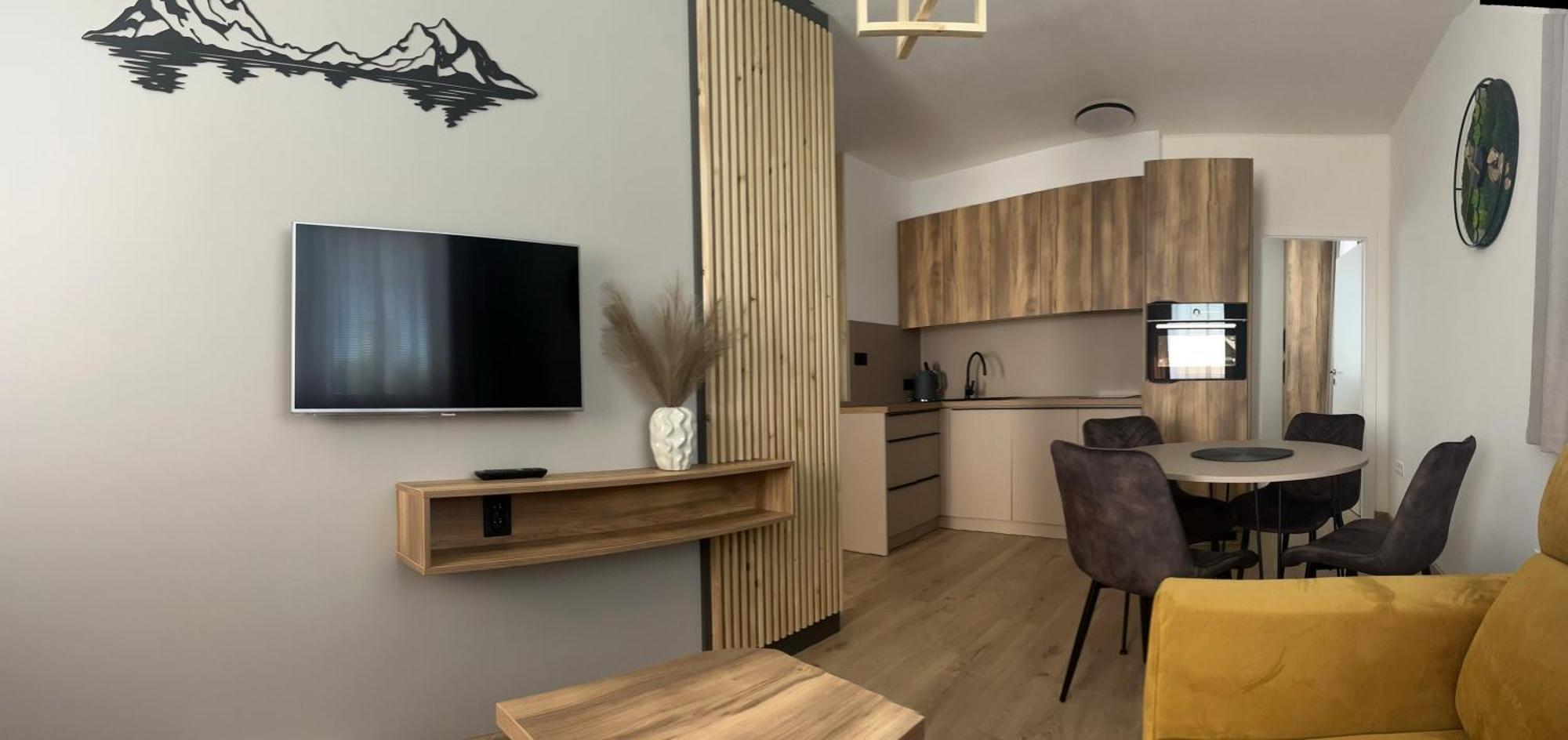 Apartman Valnela 벨카 롬니차 외부 사진